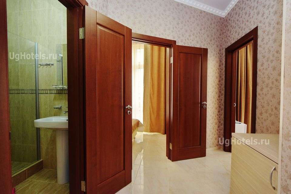 Полулюкс 2-х комнатный 5-ти местный с балконом 2-4 этажи - Отель "ЛеМан ...